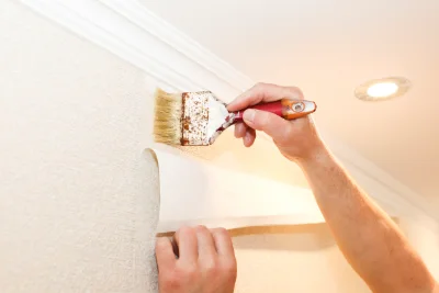 Pose de papier peint au Plessis-Luzarches — revêtements muraux et toiles de verre